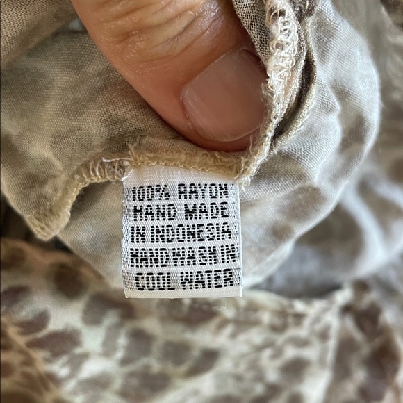 Gillia Gray Animal Print Top - Picture 3 of 9